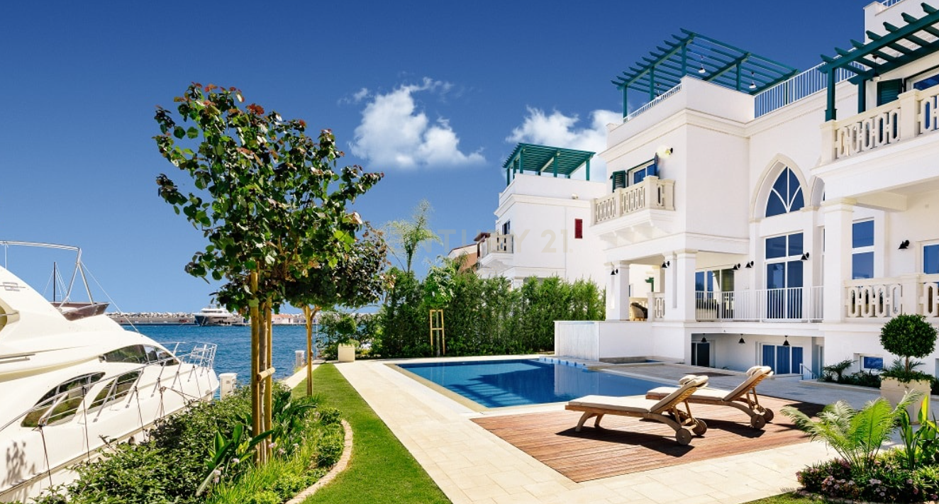 3 bedrooms Villa in Limassol, Cyprus No. 54399