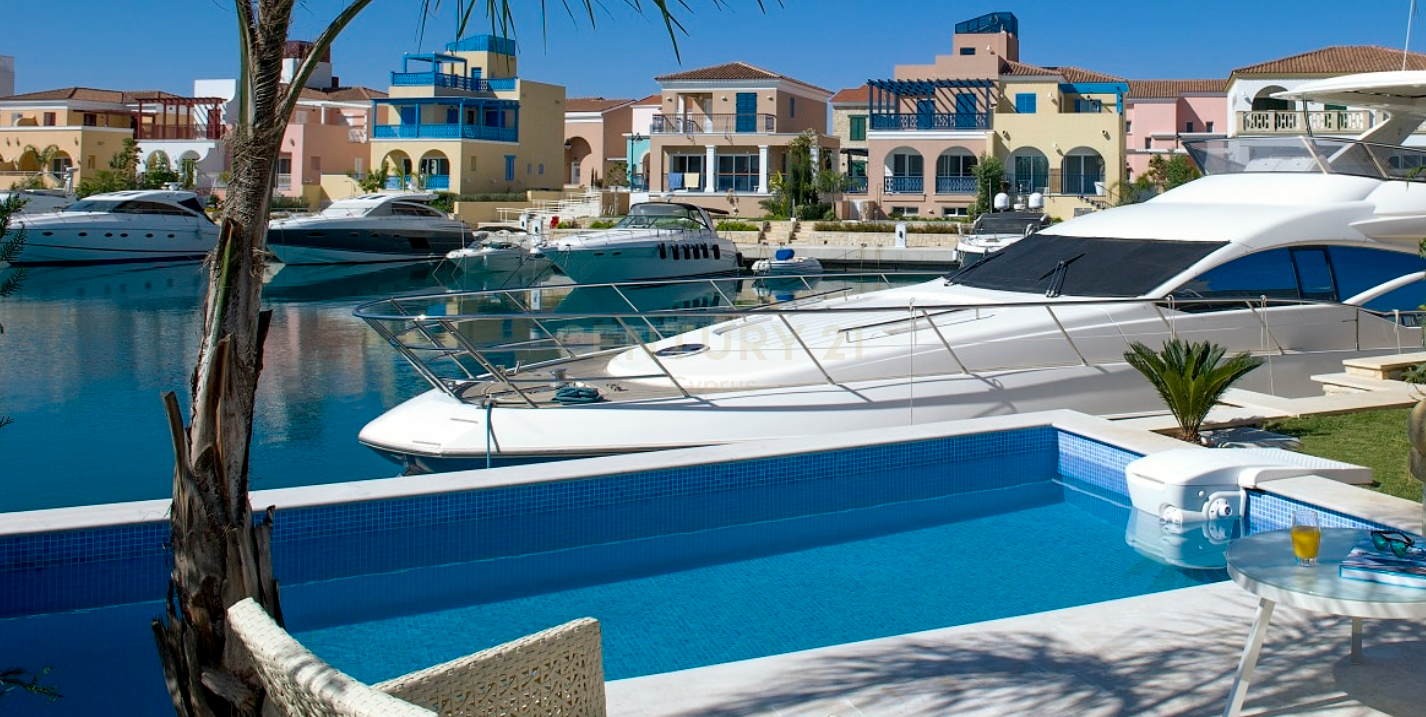 3 bedrooms Villa in Limassol, Cyprus No. 54399