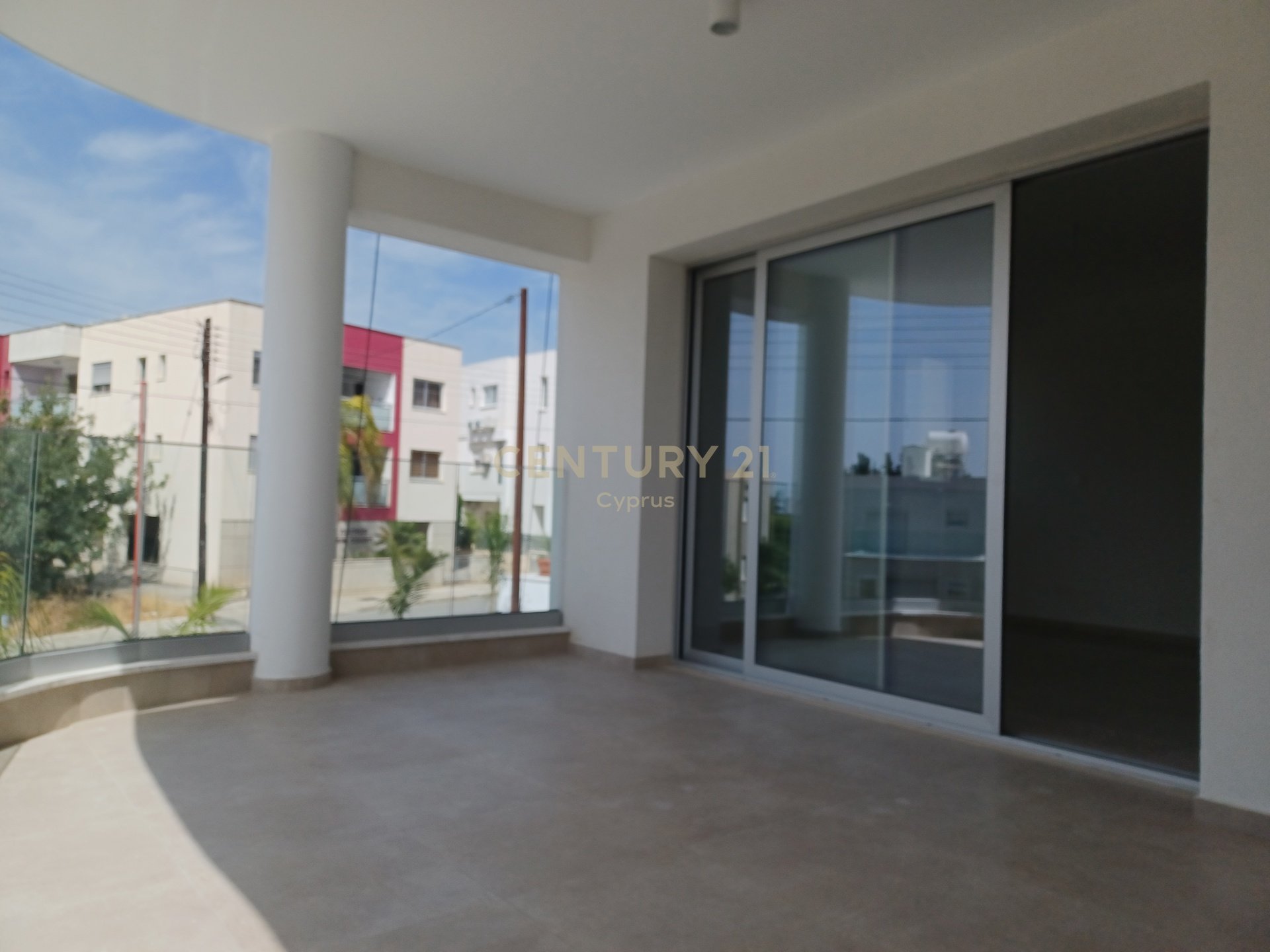 2 bedrooms Apartment in Germasogeia, Limassol, Cyprus No. 54301