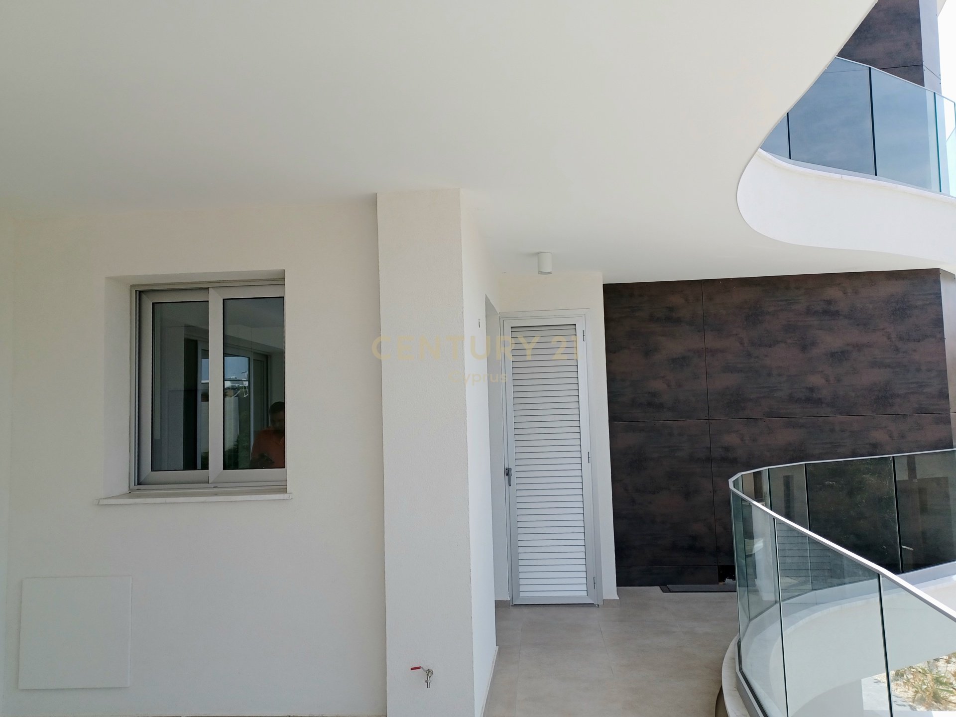 2 bedrooms Apartment in Germasogeia, Limassol, Cyprus No. 54301