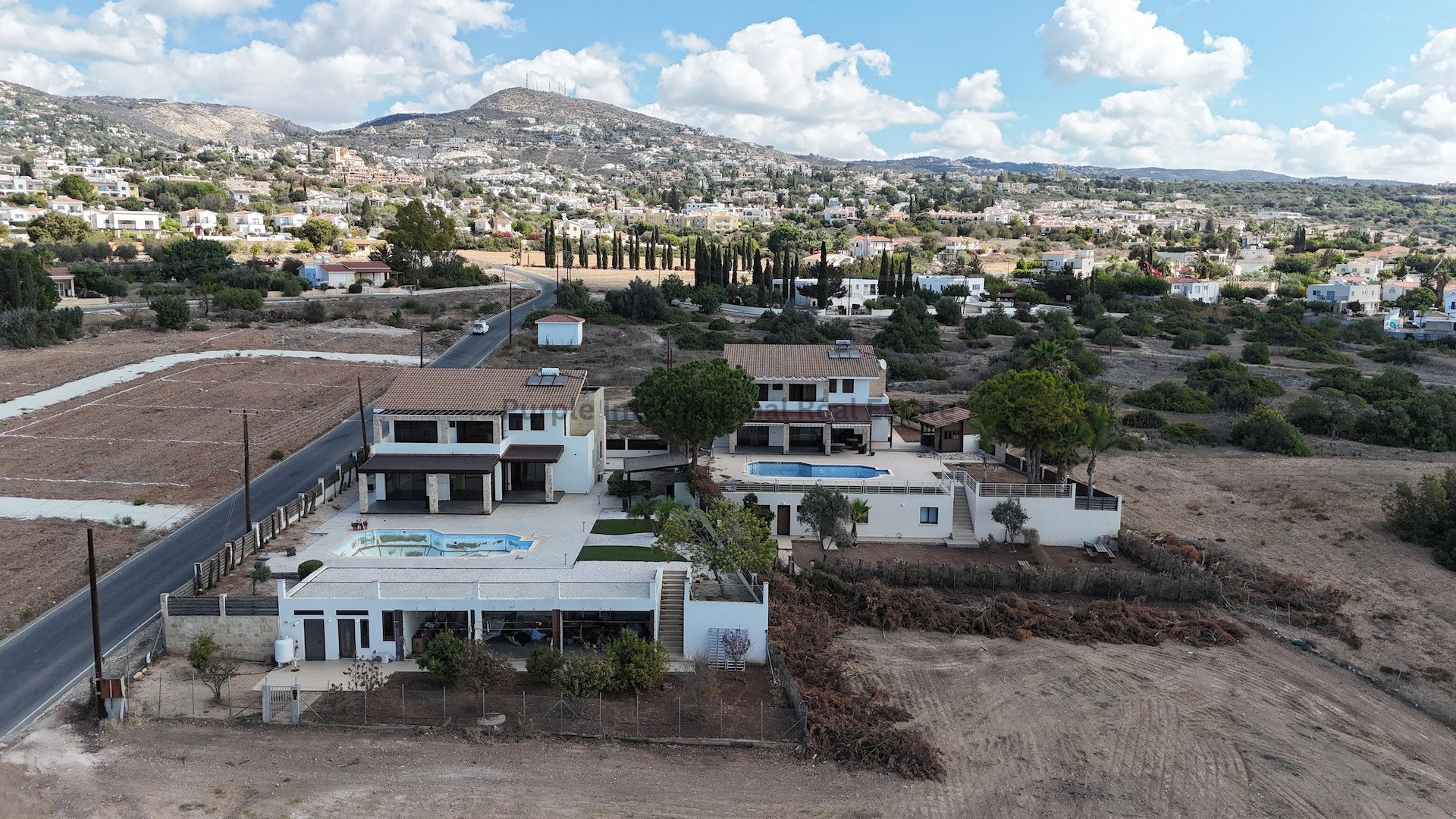 4 chambres Villa à Tala, Paphos, Chypre No. 39240