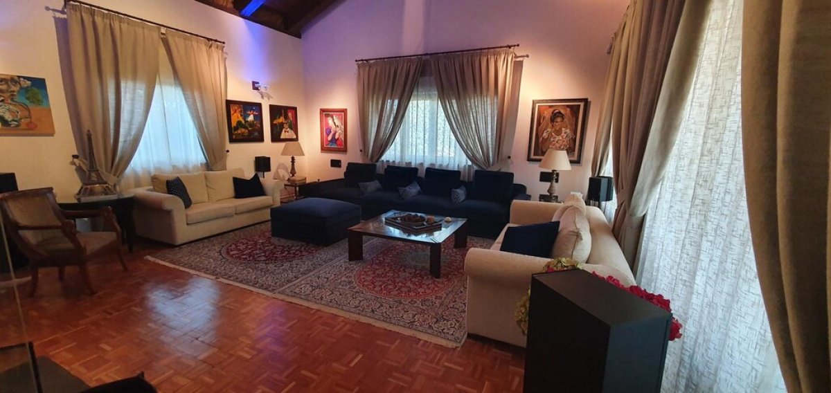 5 bedrooms Villa in Limassol, Cyprus No. 38916