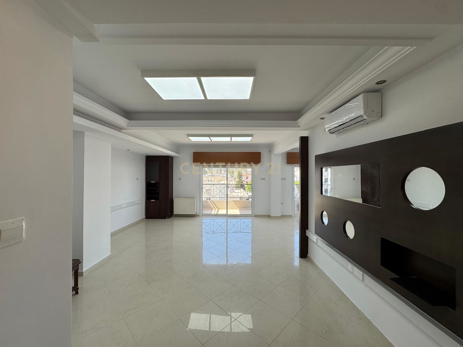 171m2 Bureau à Mesa Geitonia, Limassol, Chypre No. 53435