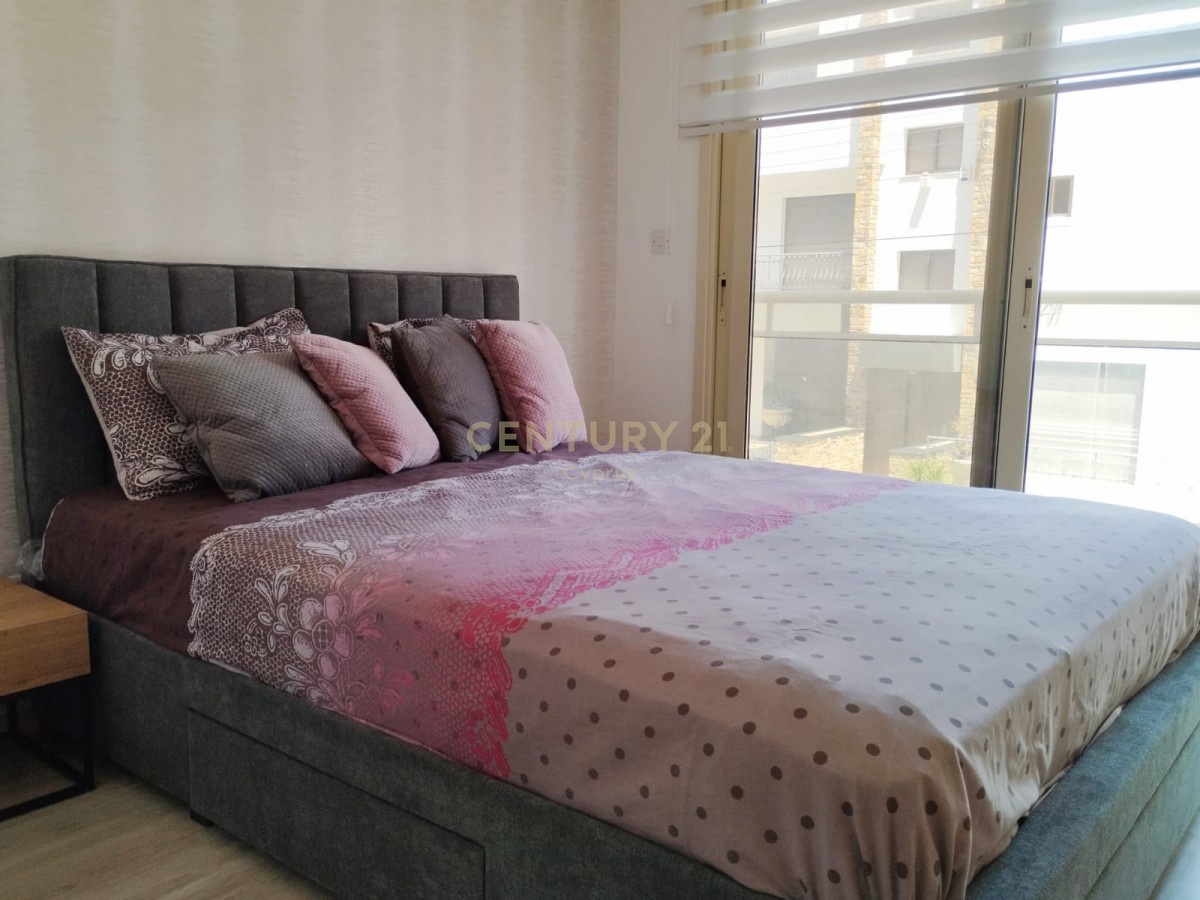 18 bedrooms Building in Mesa Geitonia, Limassol, Cyprus No. 53438