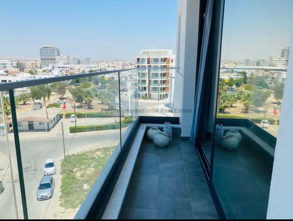Квартира с 3 спальнями в Ларнака, Кипр № 53096