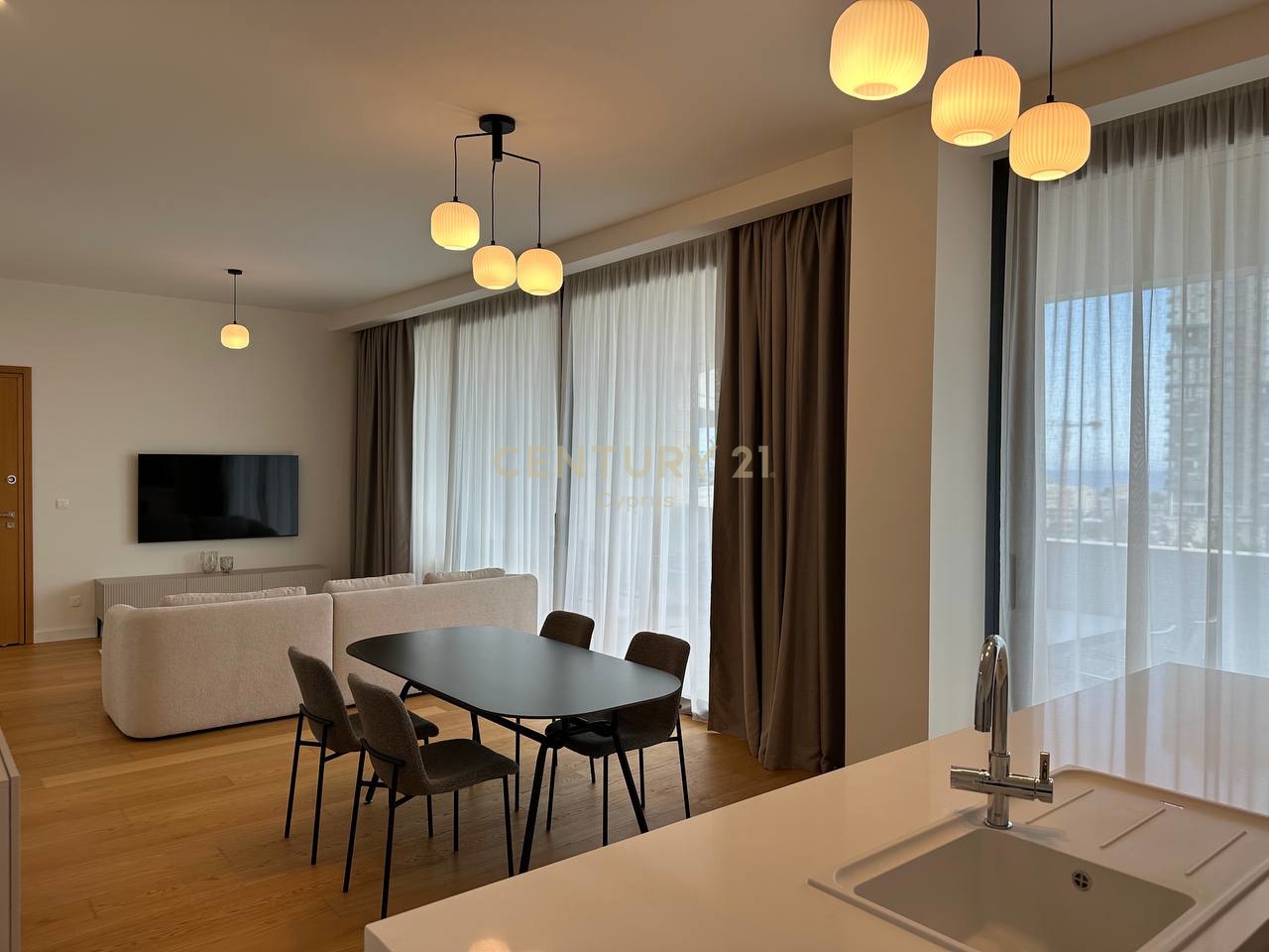 3 bedrooms Apartment in Germasogeia, Limassol, Cyprus No. 35872
