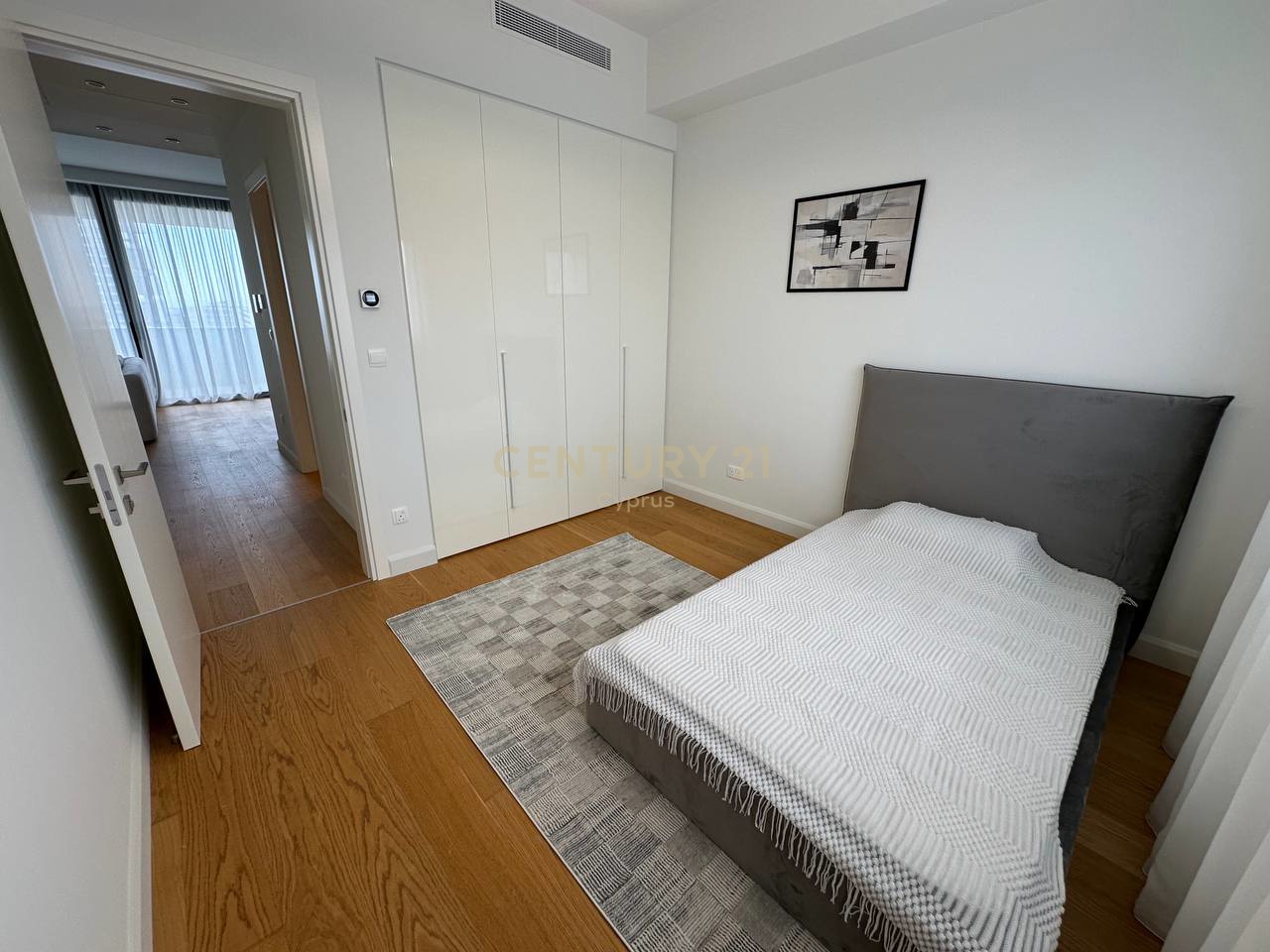 3 bedrooms Apartment in Germasogeia, Limassol, Cyprus No. 35872