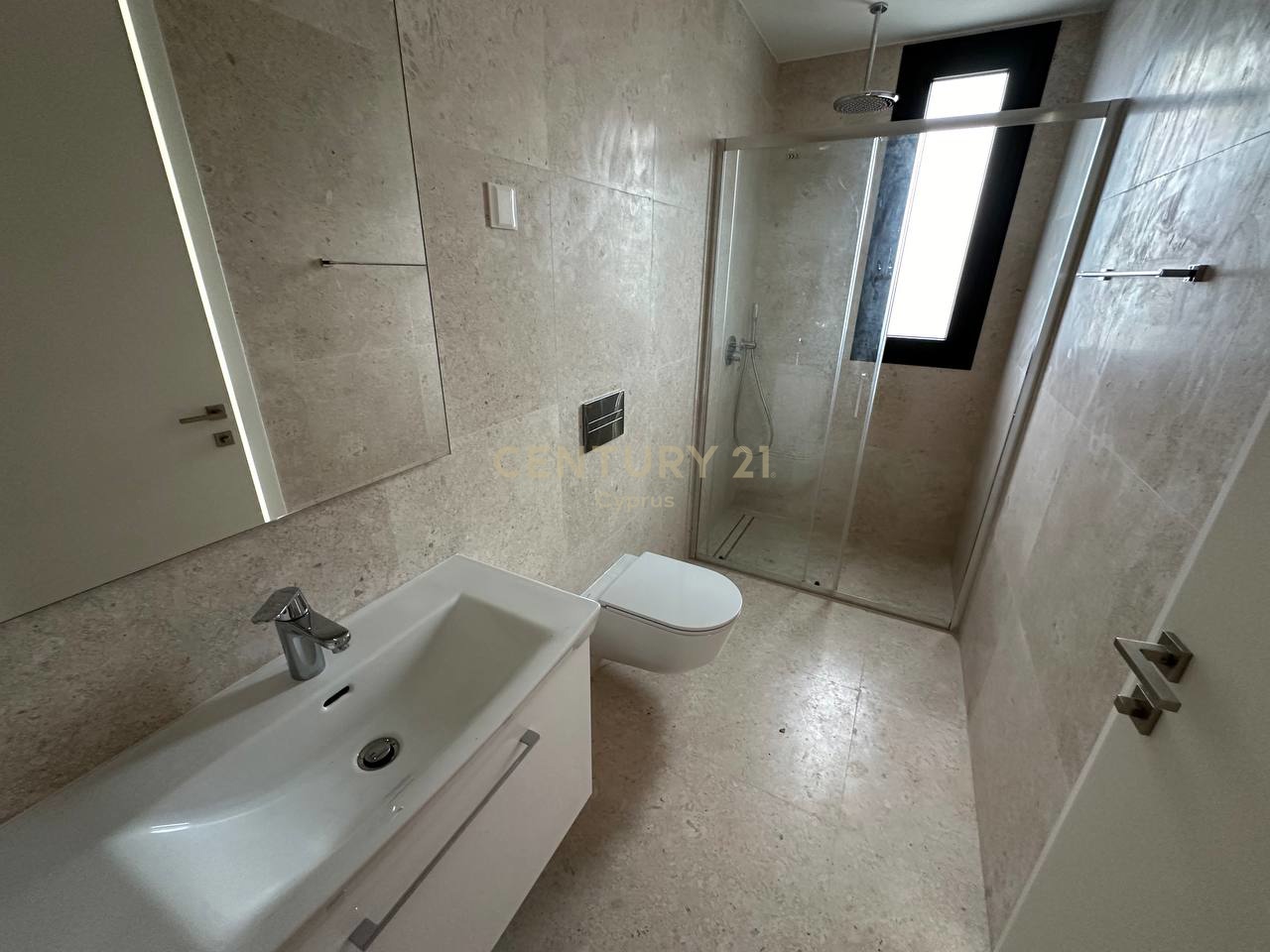4 bedrooms Apartment in Germasogeia, Limassol, Cyprus No. 35874
