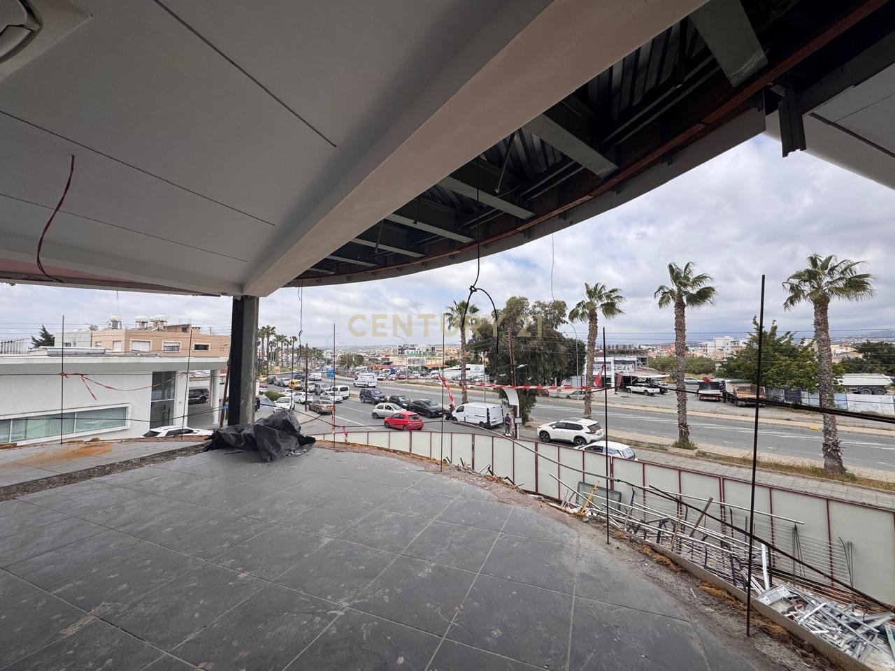 500m2 Local comercial en Kato Polemidia, Limassol, Chipre No. 53703