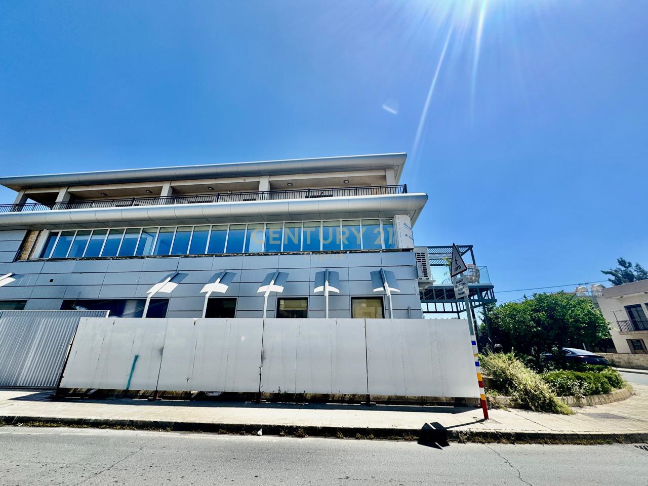 500m2 Local comercial en Kato Polemidia, Limassol, Chipre No. 53703