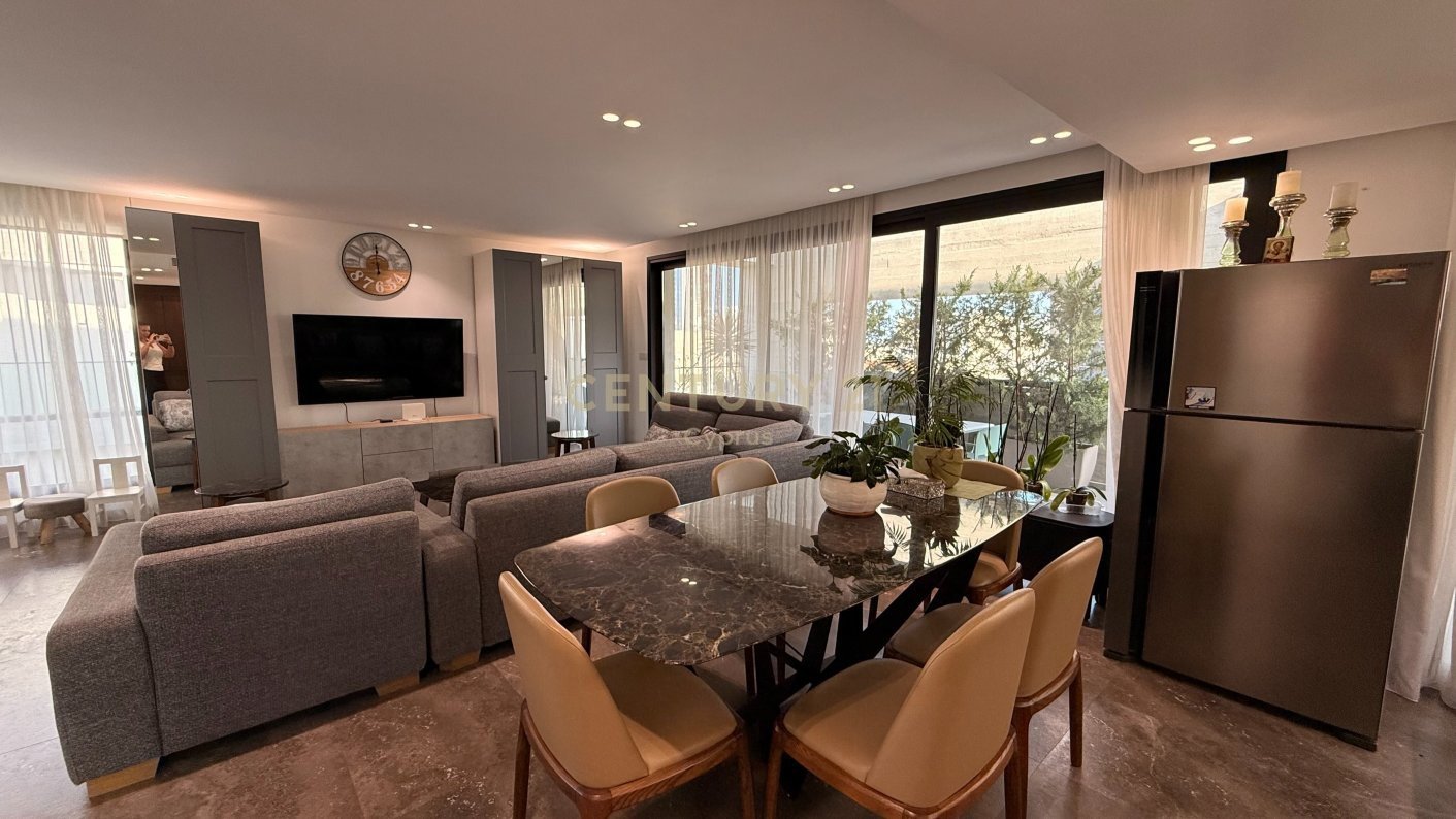 3 bedrooms Penthouse in Mesa Geitonia, Limassol, Cyprus No. 53697
