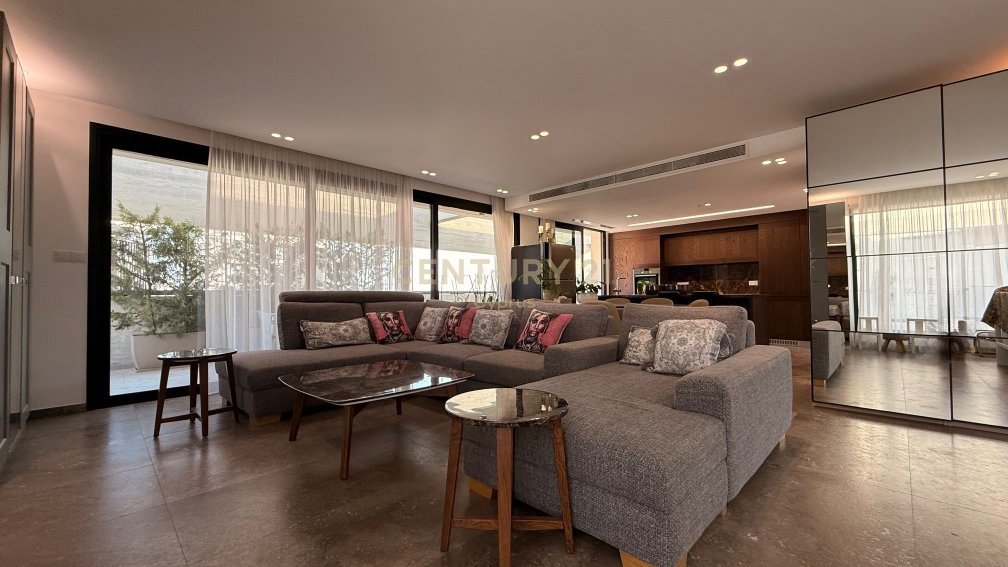 3 bedrooms Penthouse in Mesa Geitonia, Limassol, Cyprus No. 53697