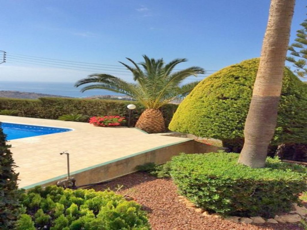 3 bedrooms Villa in Limassol, Cyprus No. 38066