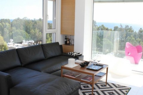2 bedrooms Apartment in Limassol, Cyprus No. 38067
