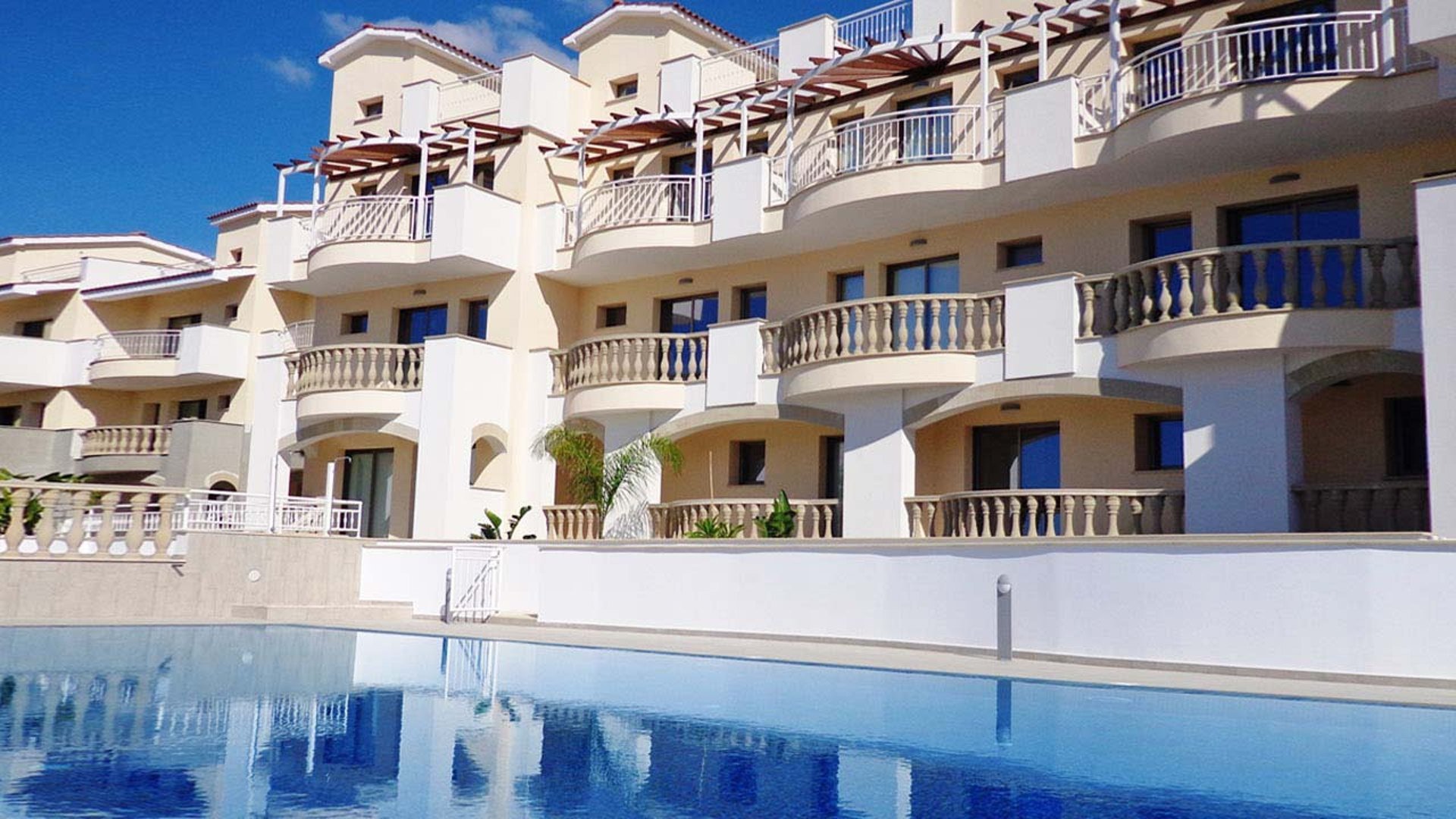 Квартира с 3 спальнями в Pearl Park Residences, Пафос, Кипр № 5332