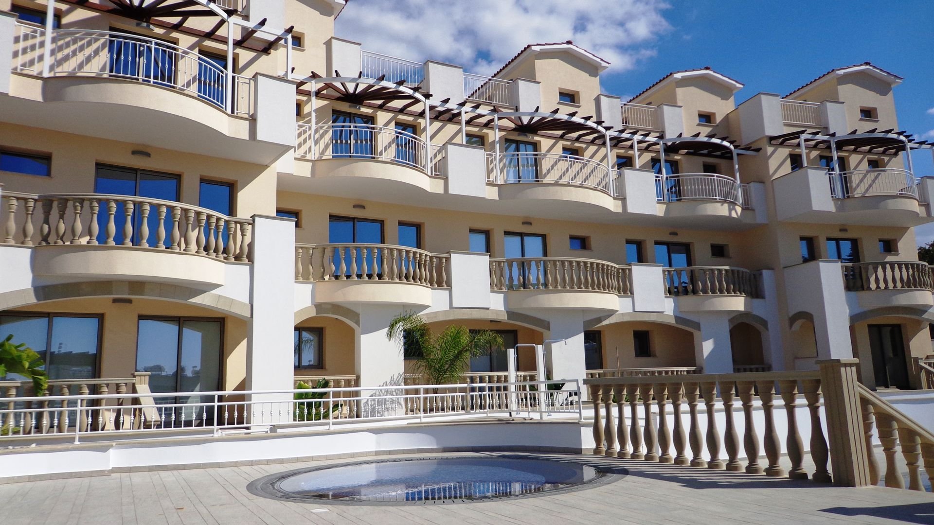 Квартира с 3 спальнями в Pearl Park Residences, Пафос, Кипр № 5332