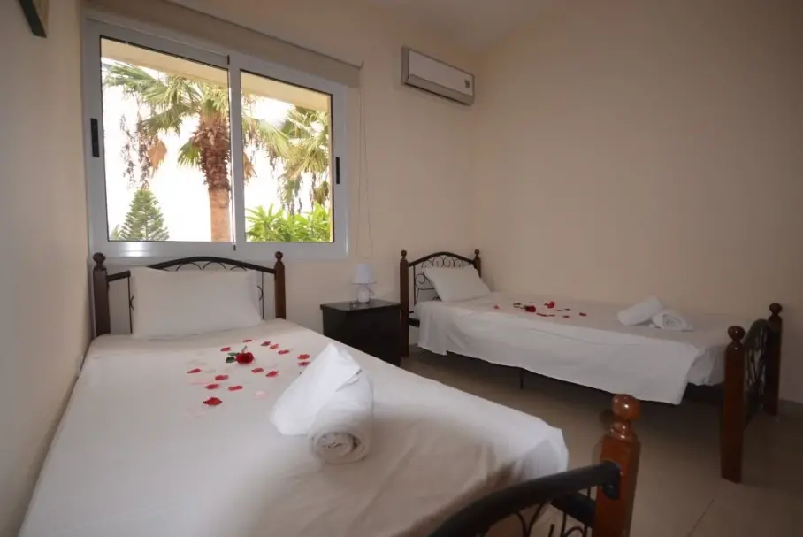 2 bedrooms Apartment in Kato Paphos, Paphos, Cyprus No. 4944