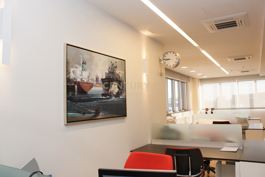323.7m2 Bureau à Limassol, Chypre No. 56101