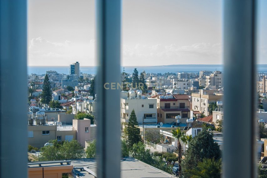 323.7m2 Bureau à Limassol, Chypre No. 56101