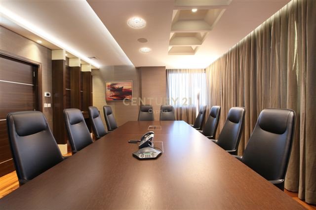 323.7m2 Bureau à Limassol, Chypre No. 56101