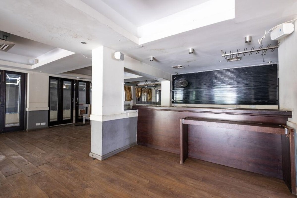 242m2 Commercial property in Nicosia, Cyprus No. 37944