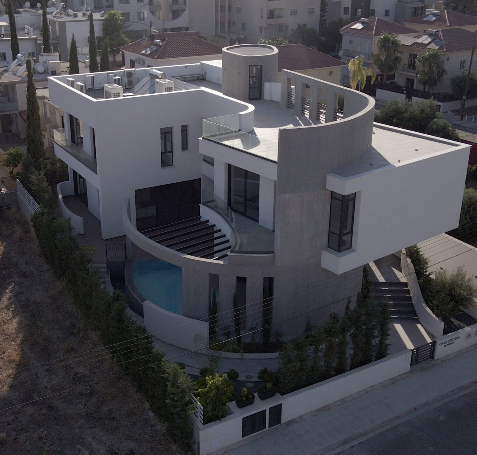 5 bedrooms Villa in Limassol, Cyprus No. 45788