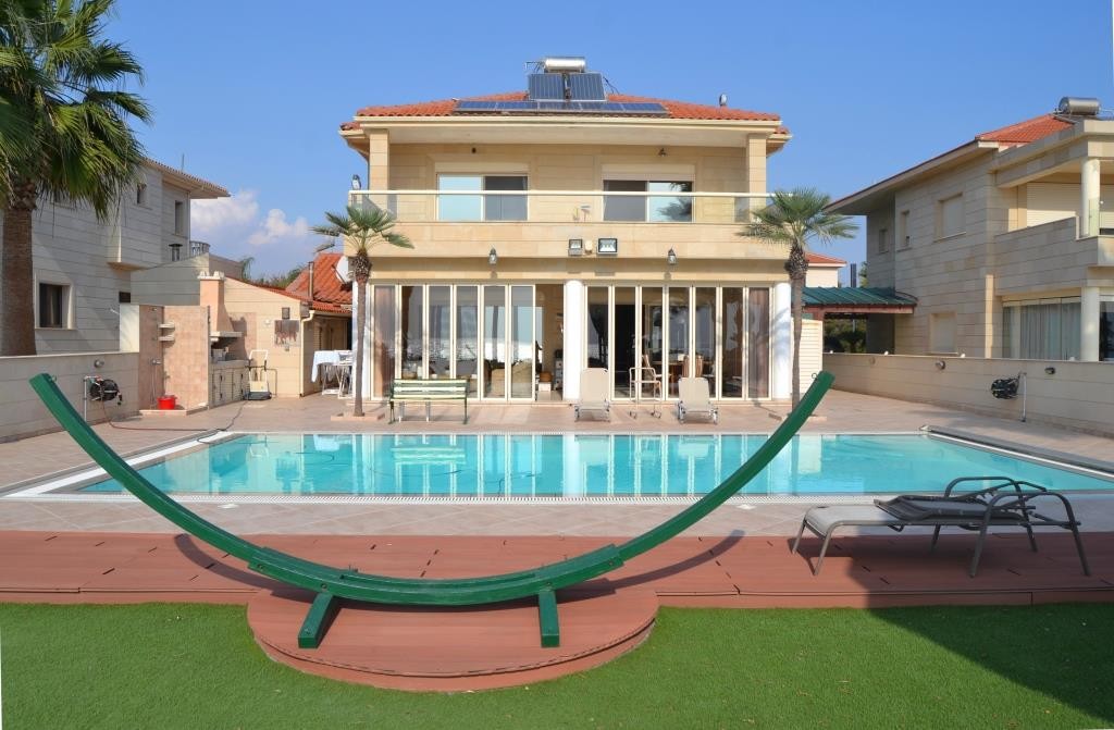3 dormitorios Villa en Pervolia, Larnaka, Chipre No. 48941