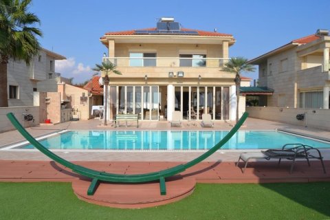 3 dormitorios Villa en Pervolia, Larnaka, Chipre No. 48941