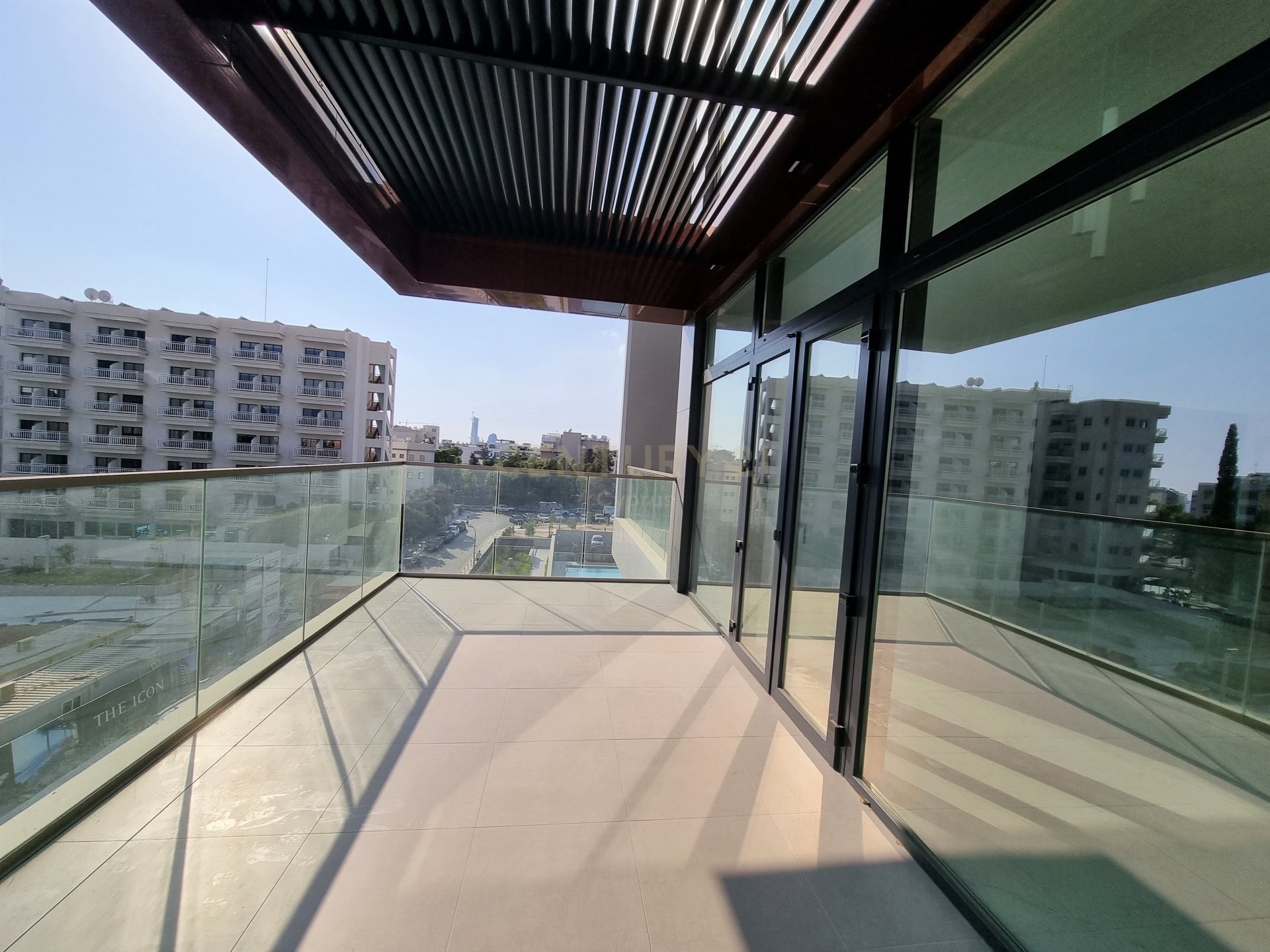 2 bedrooms Penthouse in Germasogeia, Limassol, Cyprus No. 22182