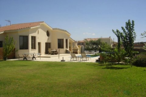 4 bedrooms Villa in Limassol, Cyprus No. 38274