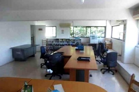 618m2 Commercial property in Paphos, Cyprus No. 38271