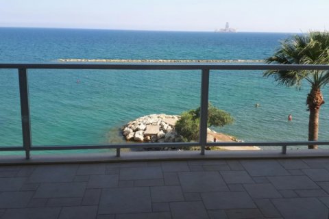 2 bedrooms Apartment in Limassol, Cyprus No. 38277