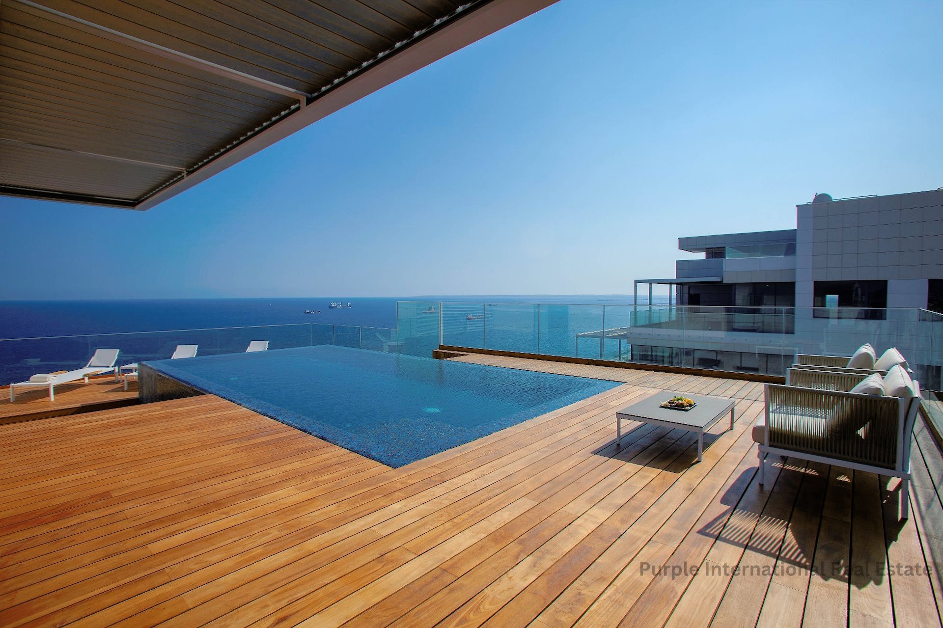 4 bedrooms Apartment in Neapolis, Limassol, Cyprus No. 30748