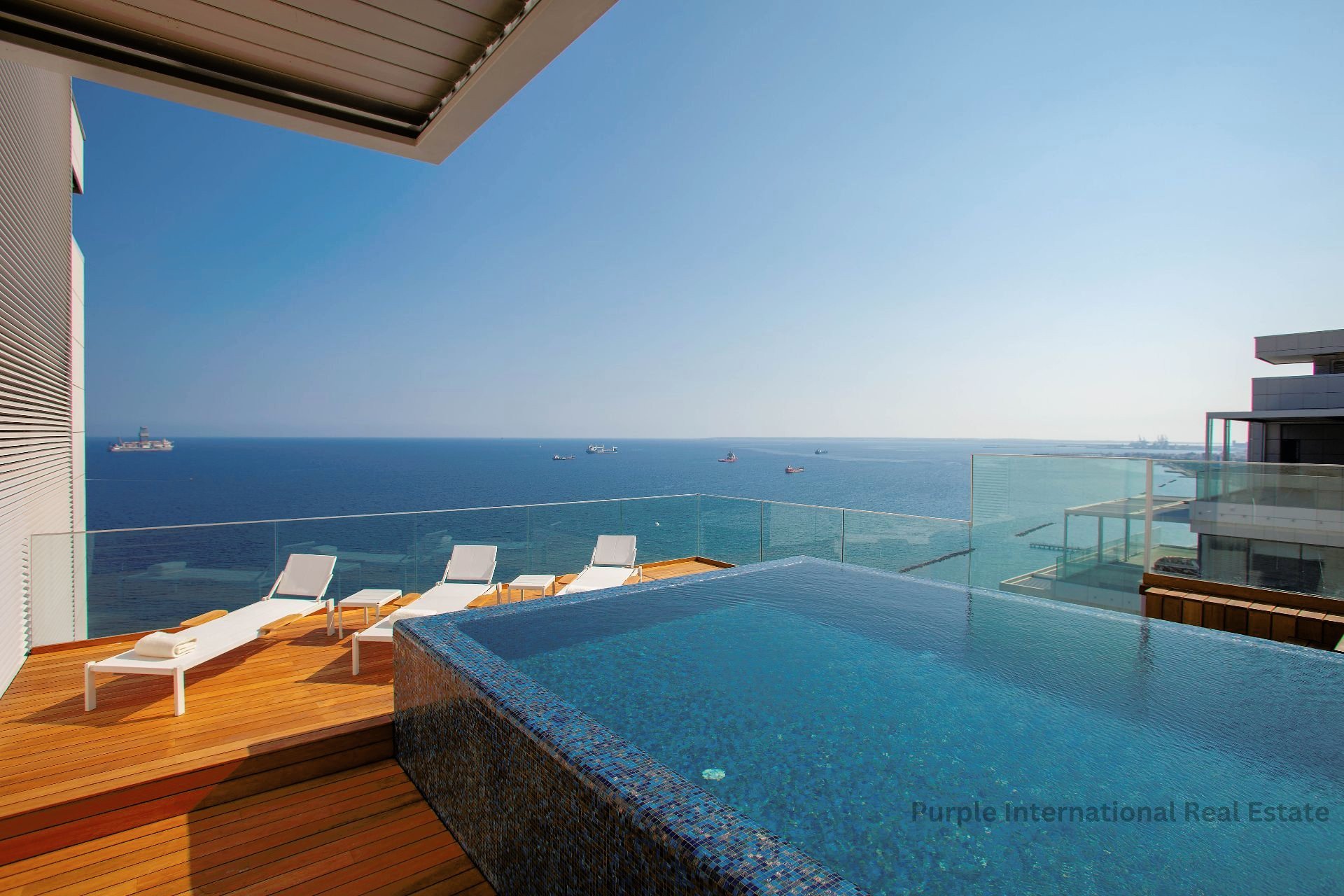4 bedrooms Apartment in Neapolis, Limassol, Cyprus No. 30748