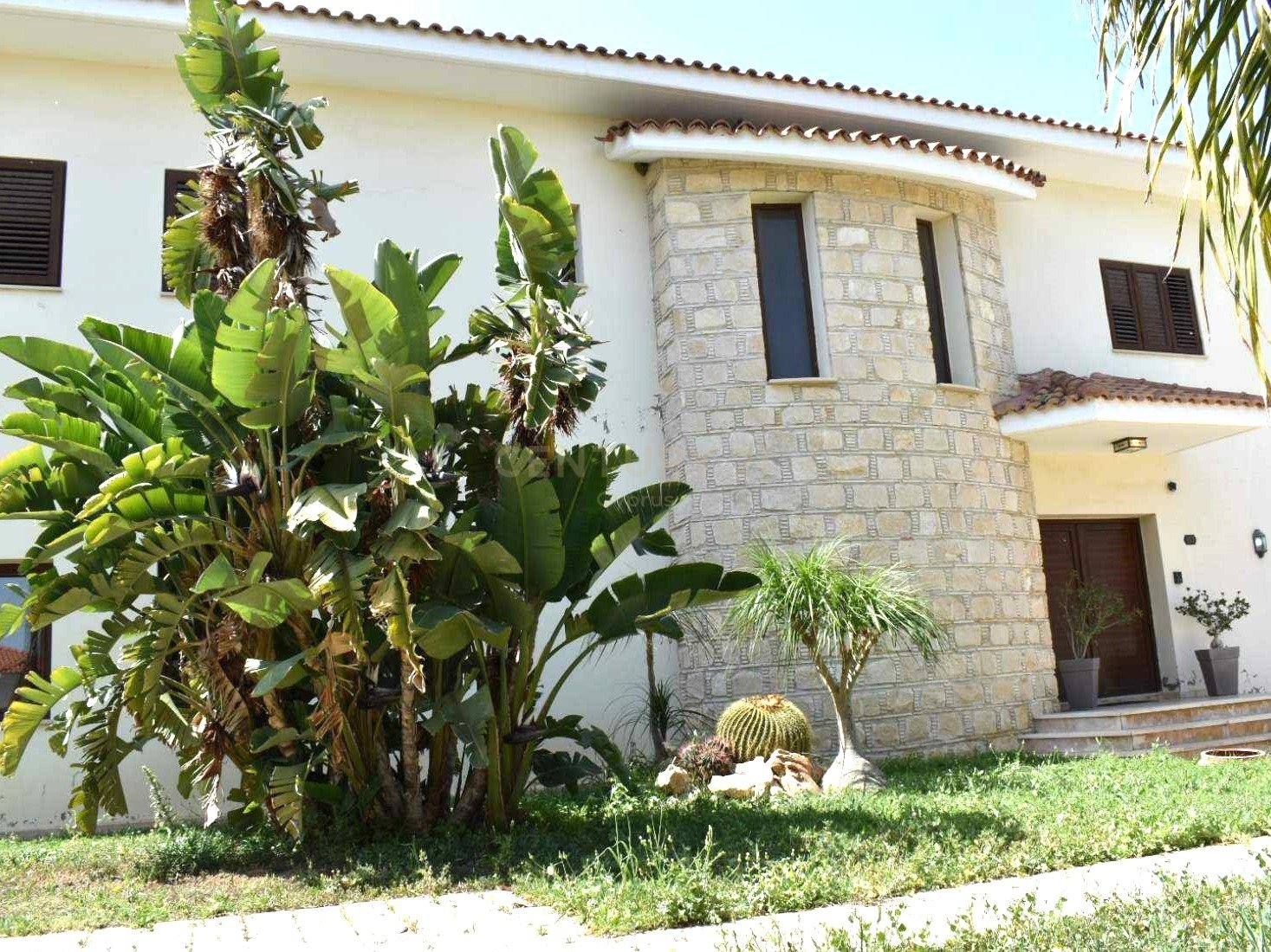 3 bedrooms Villa in Pyrgos, Limassol, Cyprus No. 31615