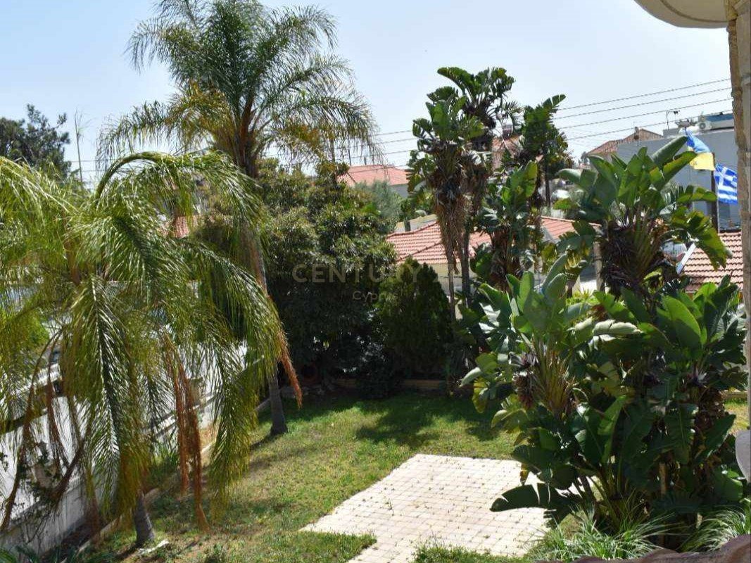 3 bedrooms Villa in Pyrgos, Limassol, Cyprus No. 31615