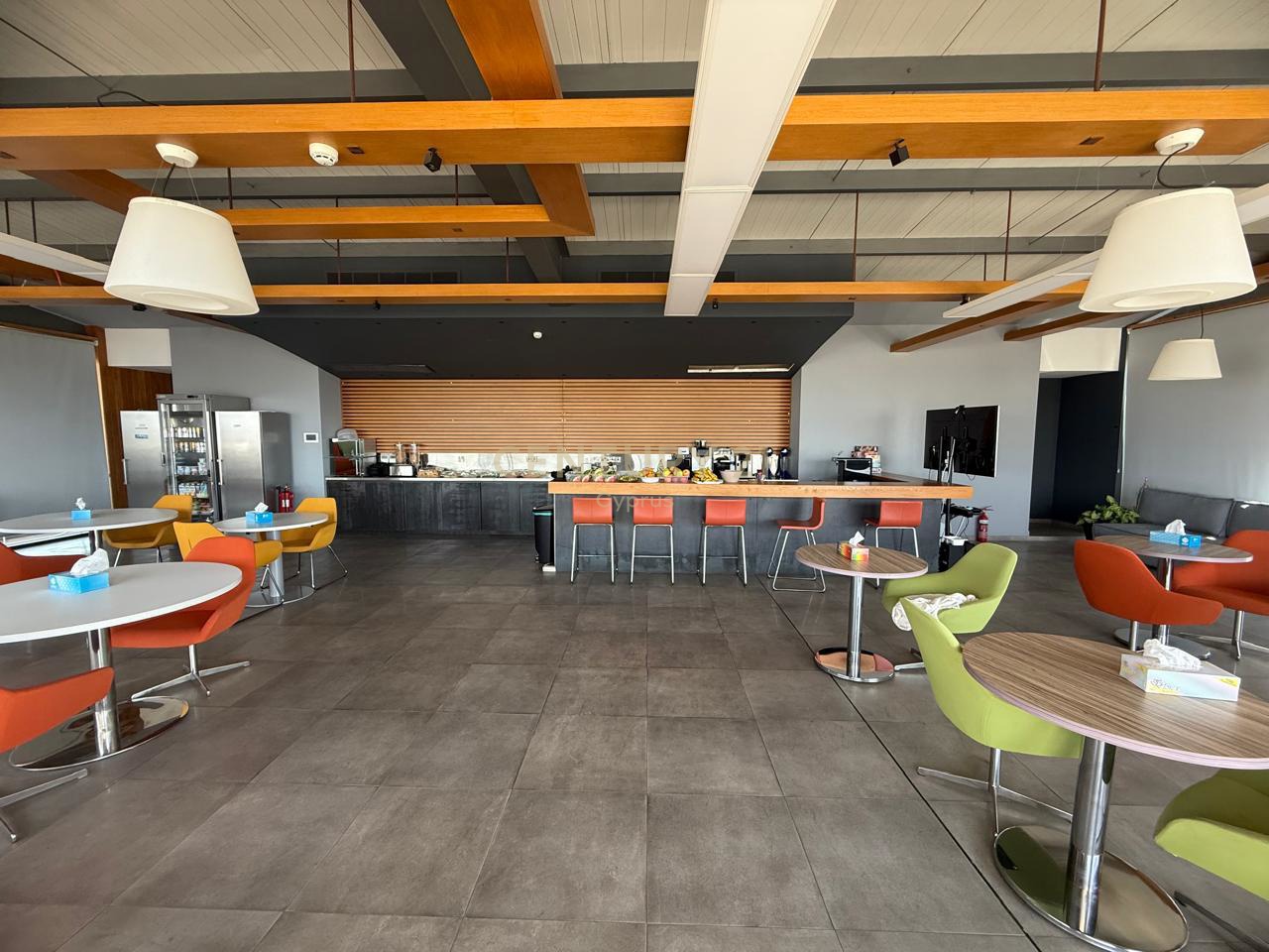1100m2 Bureau à Agios Athanasios, Limassol, Chypre No. 55901