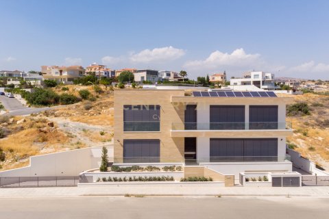 5 bedrooms Villa in Germasogeia, Limassol, Cyprus No. 53964