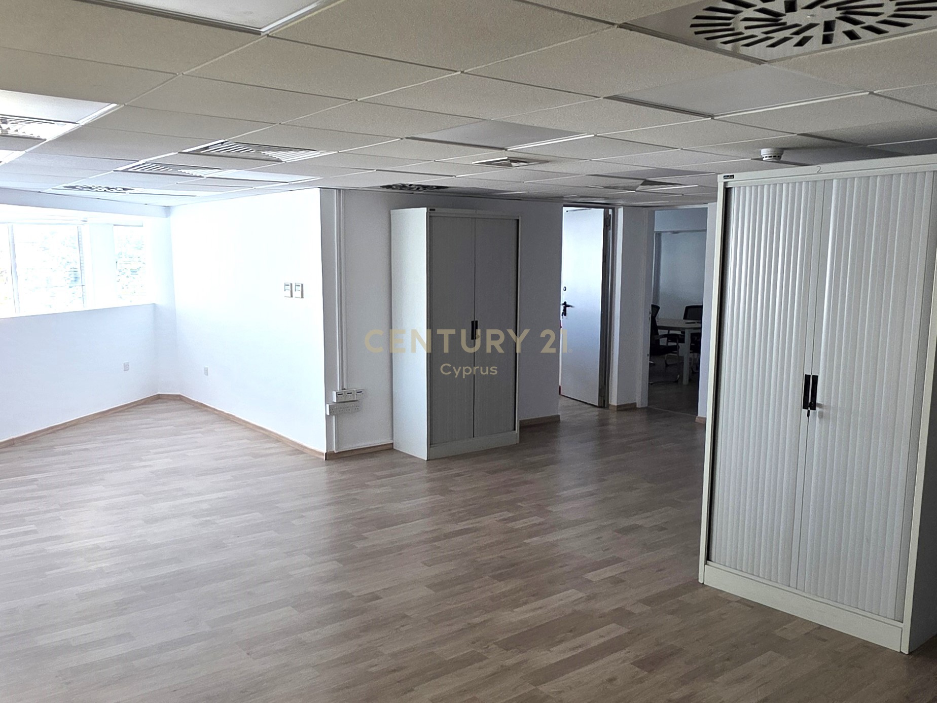 362m2 Bureau à Agios Ioannis, Limassol, Chypre No. 55328
