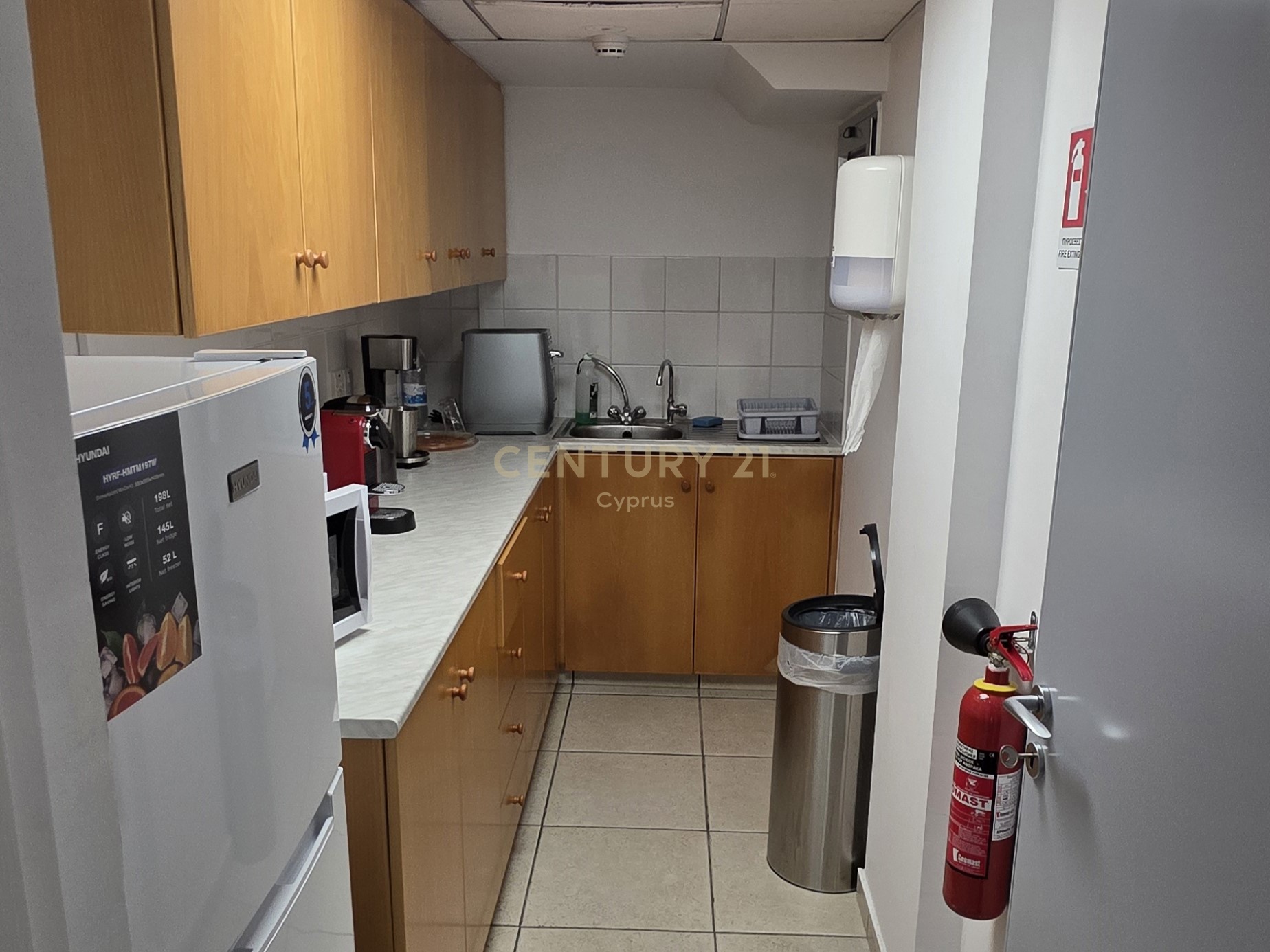 362m2 Bureau à Agios Ioannis, Limassol, Chypre No. 55328