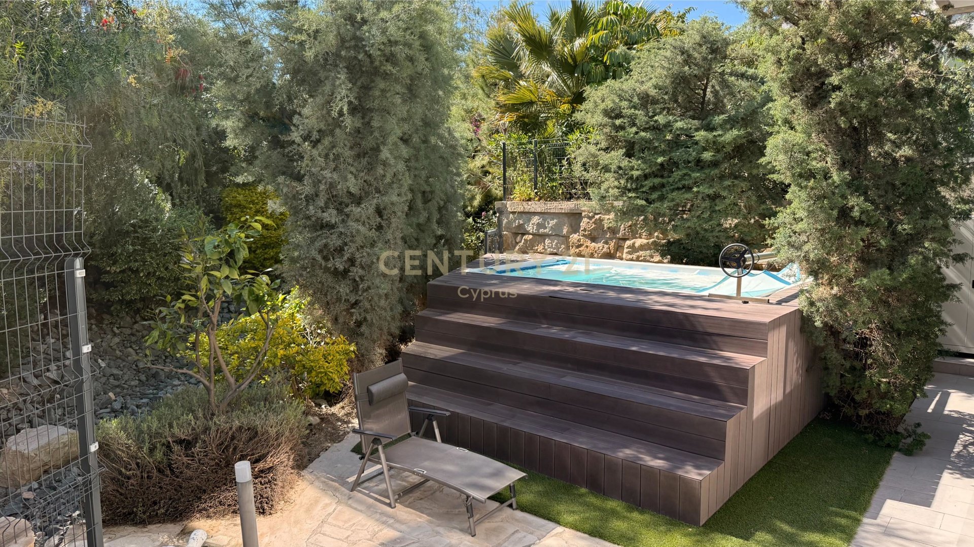 4 chambres Villa à Agios Athanasios, Limassol, Chypre No. 55323