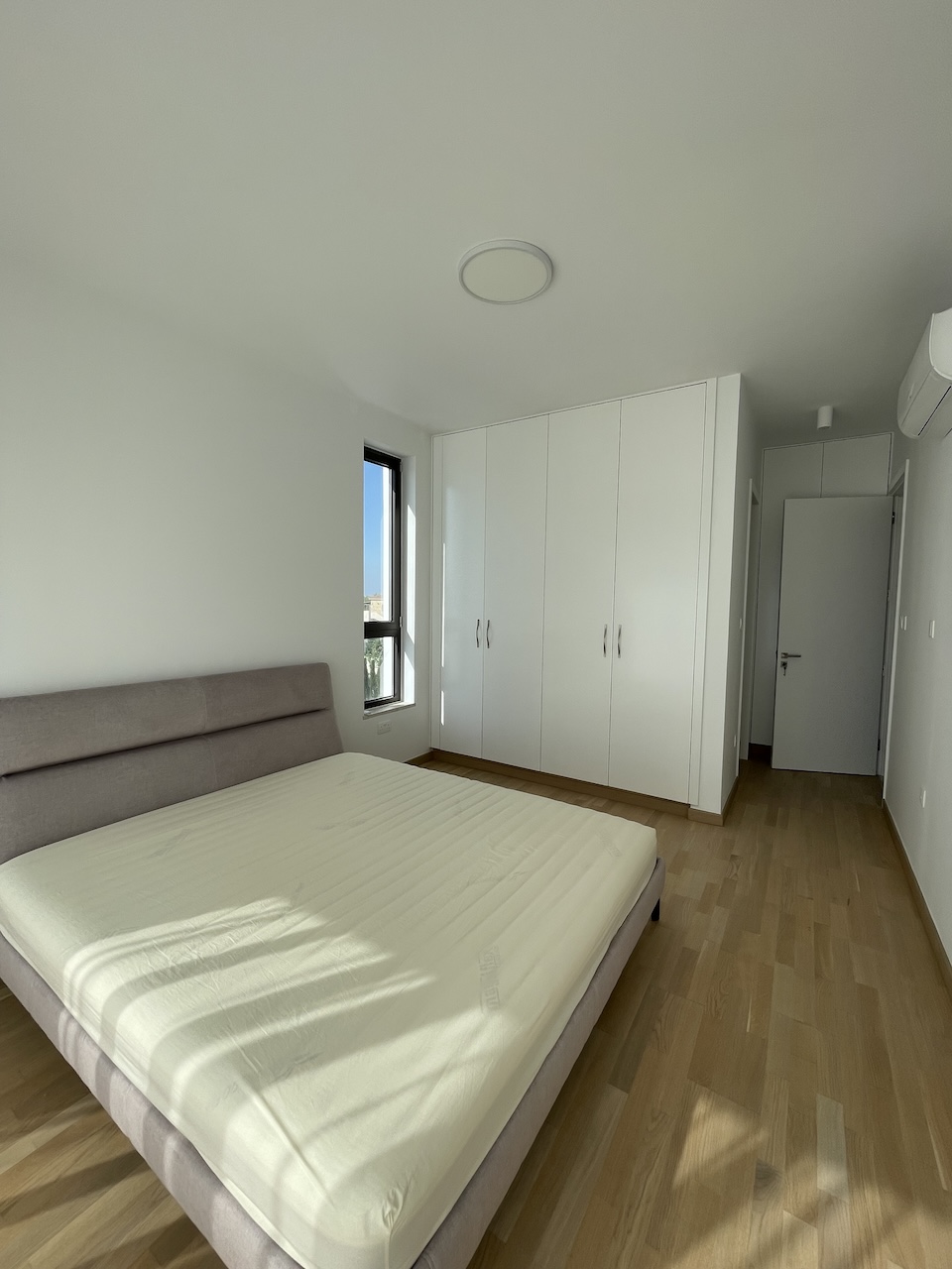 4 bedrooms Villa in Paphos, Cyprus No. 35666