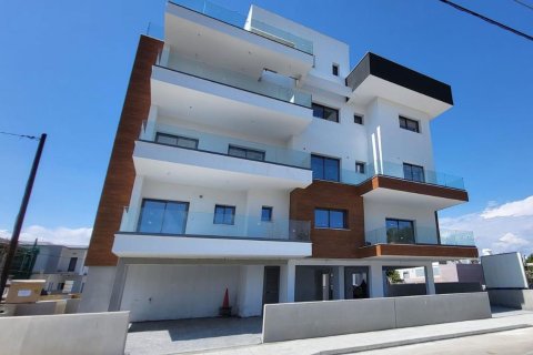 3 bedrooms Penthouse in Zakaki, Limassol, Cyprus No. 45097