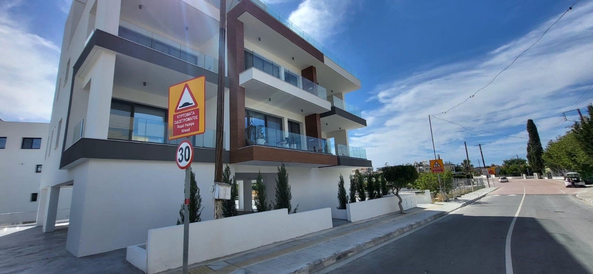 3 bedrooms Penthouse in Parekklisia, Limassol, Cyprus No. 45098