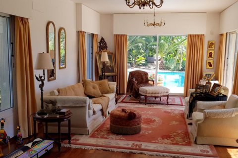 3 bedrooms Villa in Limassol, Cyprus No. 38417