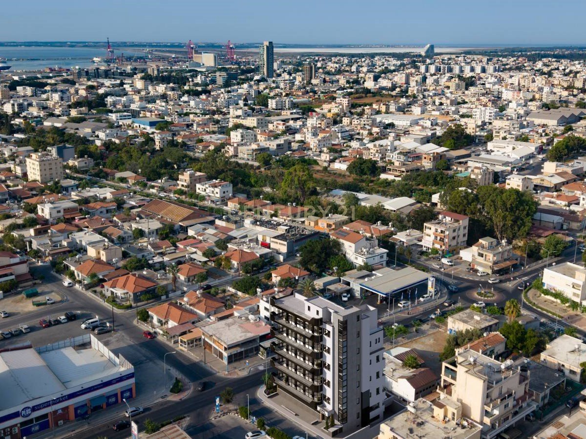 809m2 Local comercial en Agios Ioannis, Limassol, Chipre No. 54144