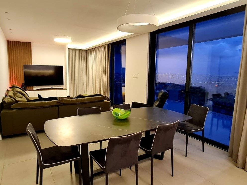 3 bedrooms Penthouse in Mesa Geitonia, Limassol, Cyprus No. 56152