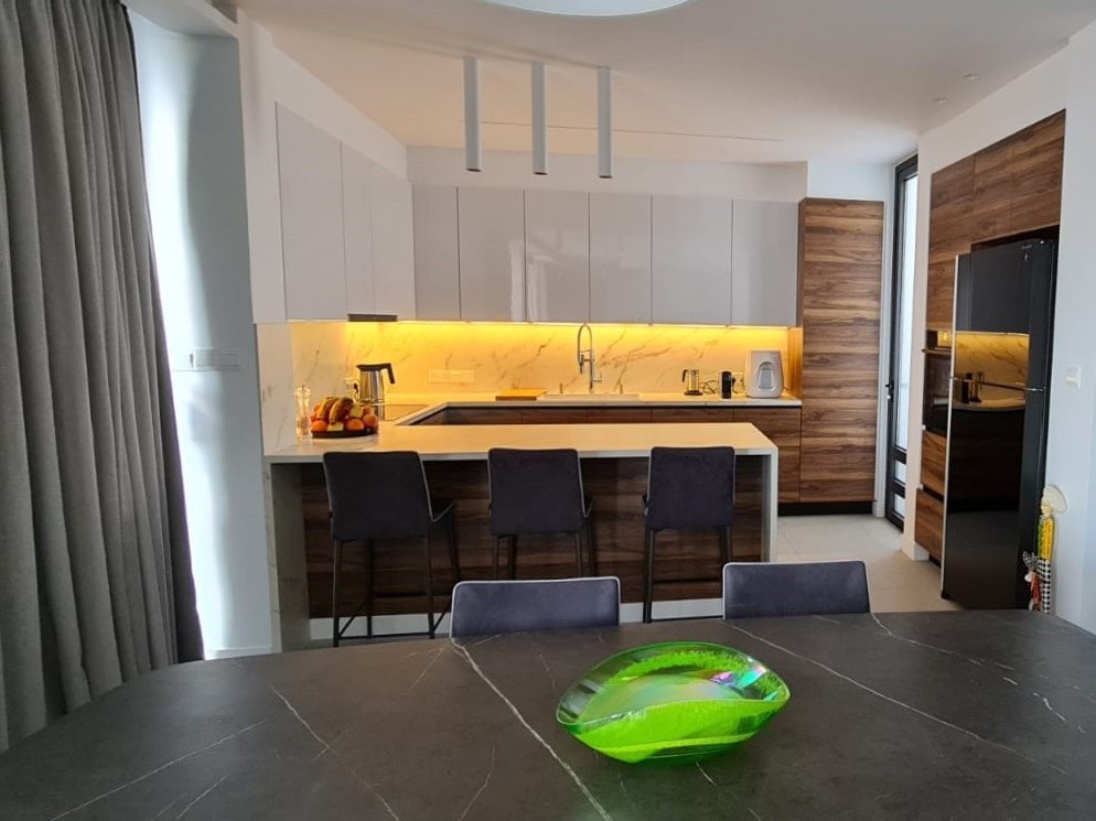 3 bedrooms Penthouse in Mesa Geitonia, Limassol, Cyprus No. 56152