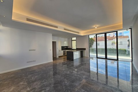 2 bedrooms Apartment in Limassol, Cyprus No. 56153