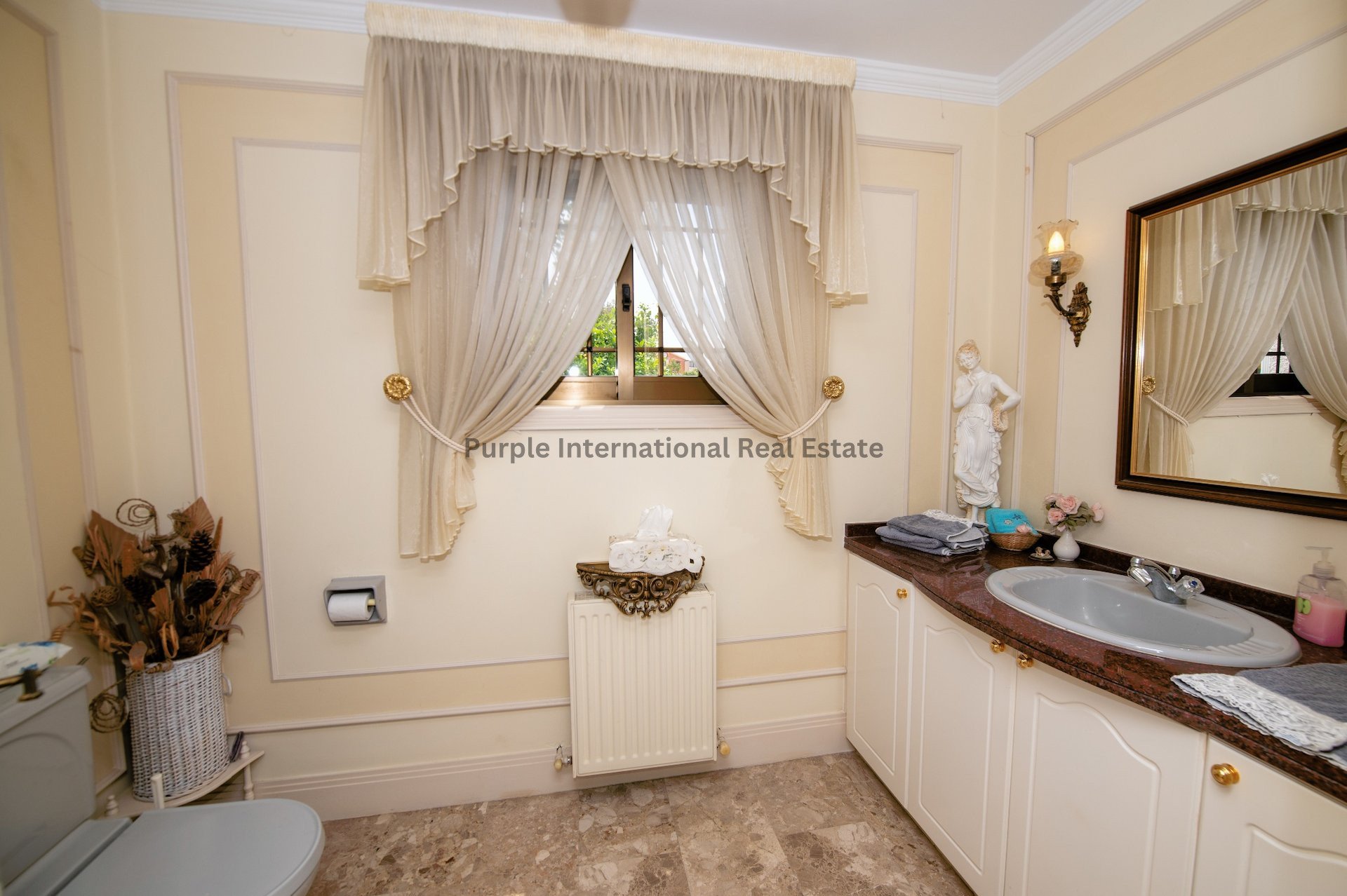 5 chambres Villa à Tala, Paphos, Chypre No. 7781